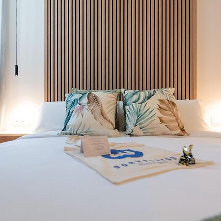 Arena Basic Aparthotel Валенсия Екстериор снимка