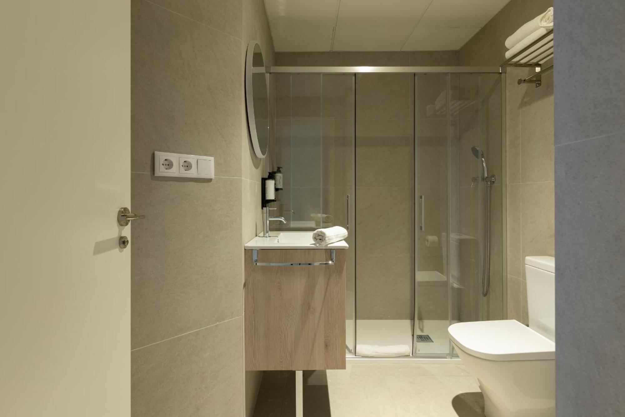 Arena Basic Aparthotel Валенсия Екстериор снимка